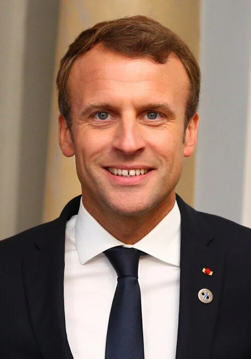 Emmanuel Macron: pionero revolucionario y centrista de la Quinta República Francesa